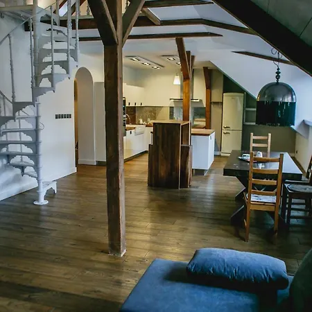 Bednarska 18 - Loft By Homeprime Warsaw