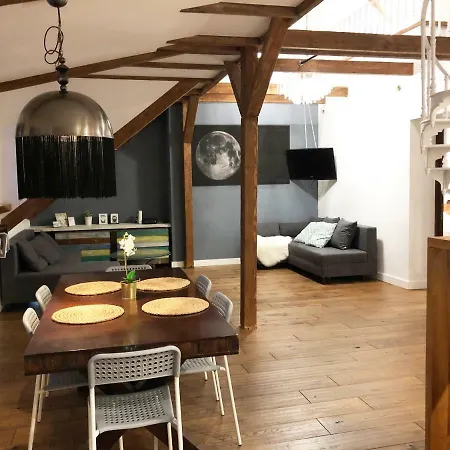 アパート Bednarska 18 - Loft By Homeprime *